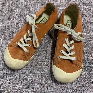 Keen orange sneakers 8